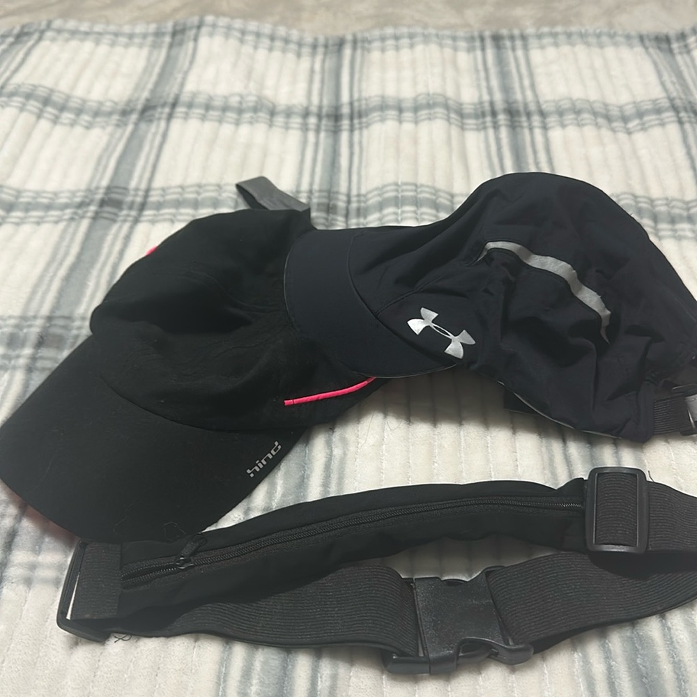 Runners hats and belt